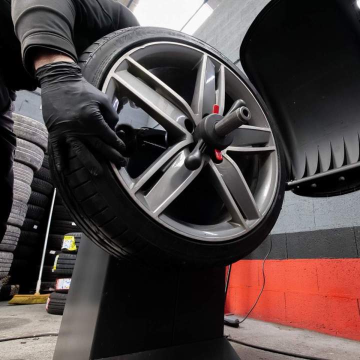L’importance de l’équilibrage des pneus, selon un professionnel à Châteauroux<br/>La nécessité de l’équilibrage des pneus, selon un garagiste à Châteauroux<br/>Les bonnes raisons de bien équilibrer les pneus, selon un professionnel à Châteauroux
